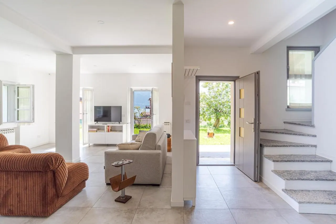 Casa Veligato 2 - Happy Rentals San Siro  0*, San Siro (Lombardy)