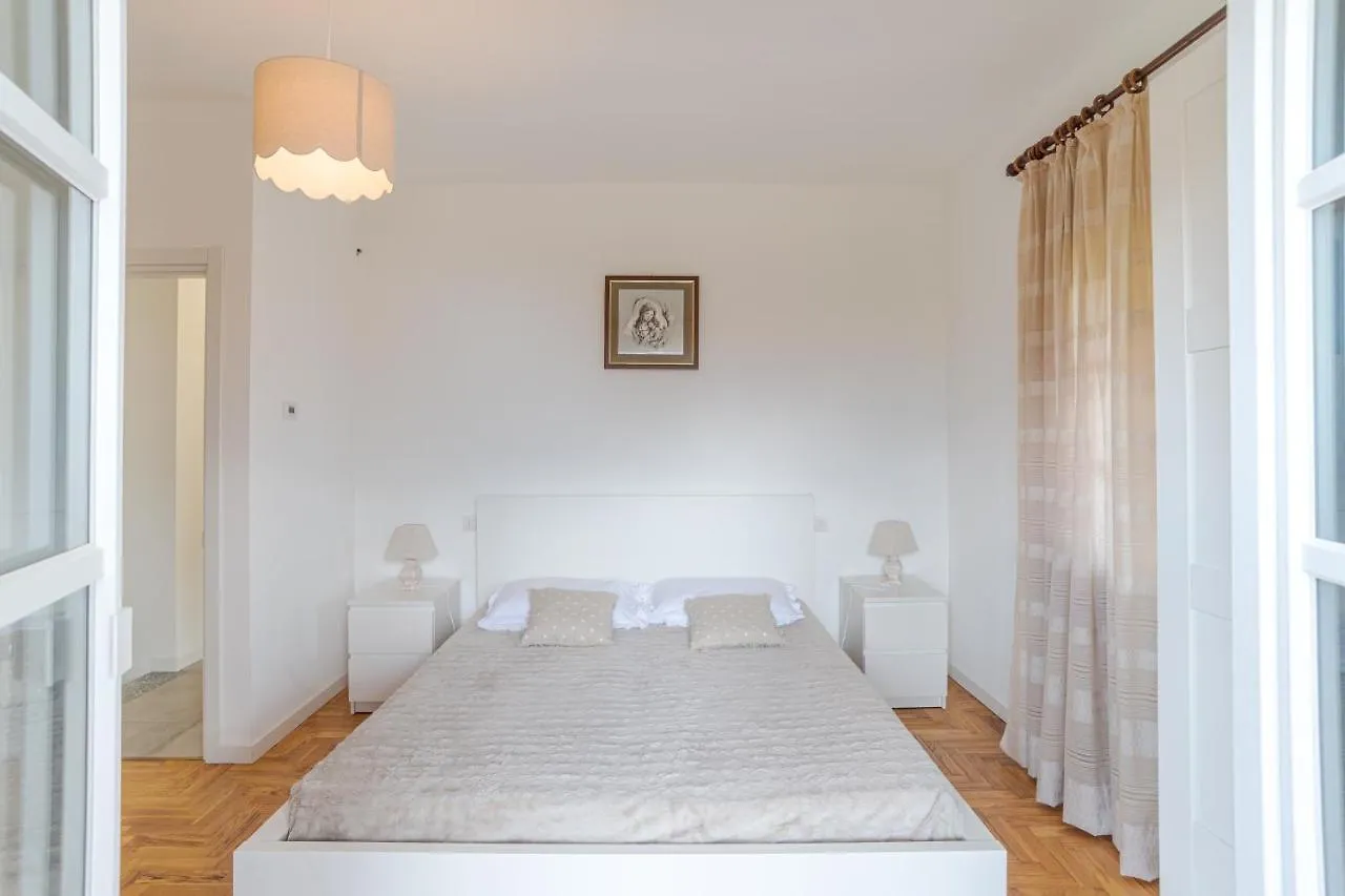 Casa Veligato 2 - Happy Rentals San Siro  San Siro (Lombardy)